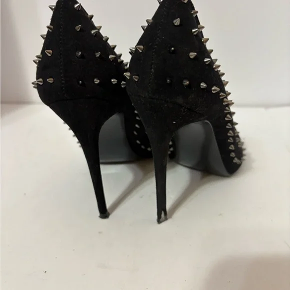 Steve Madden Black Spiked Heels - Picture 4 of 6